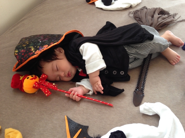 赤ちゃんのハロウィンコスプレ人気10選！かぼちゃ・ディズニー・ウォーリーも！